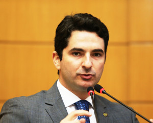 Deputado Gustinho Ribeiro