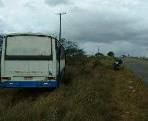 Ônibus faz linha em Tobias Barreto