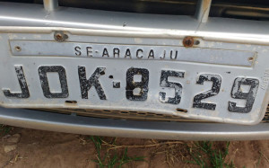 Carro com placa de Aracaju