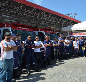 Condutores e técnicos de enfermagem do Serviço de Atendimento Móvel de Urgência (Samu) paralisarão as atividades por tempo indeterminado.