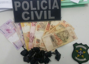 Material apreendido pela polícia