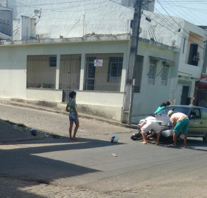 A colisão ocorreu na manhã deste domingo (6).