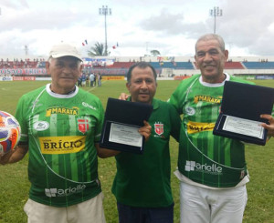 Ex-jogadores são homenageados