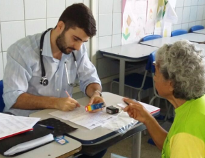 Ação de saúde realizada em Simão Dias