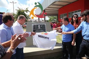 Foto: ASN/ Belivado e Marival Santana, entregando obras em Simão Dias