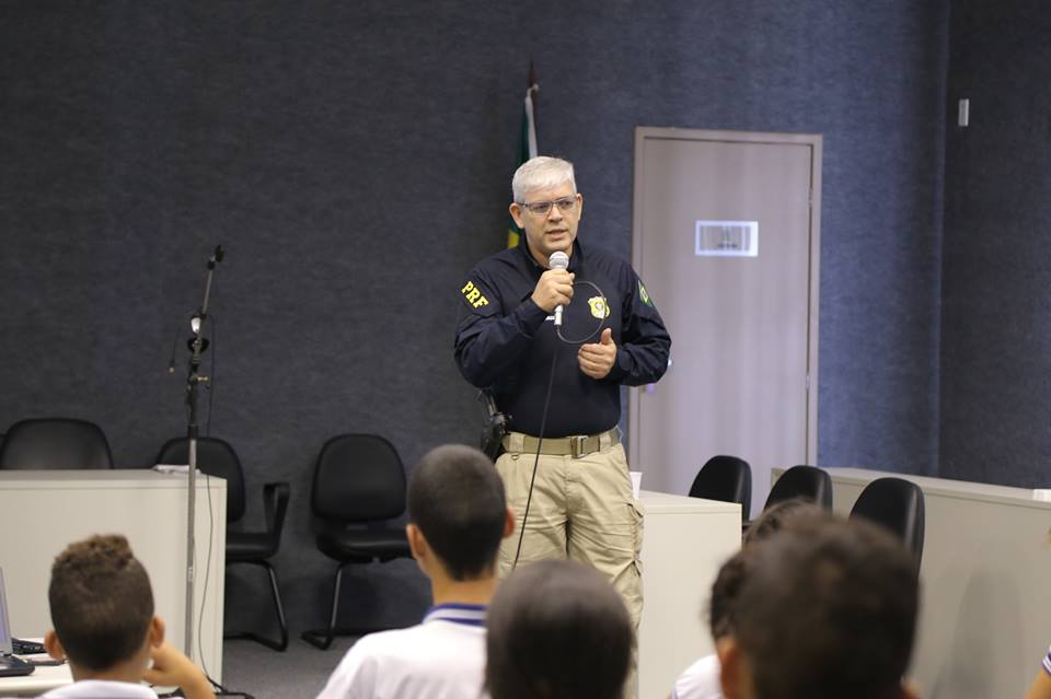 Polícia Rodoviária Federal (PRF) em pareceria com a DTTU e o DEMOP